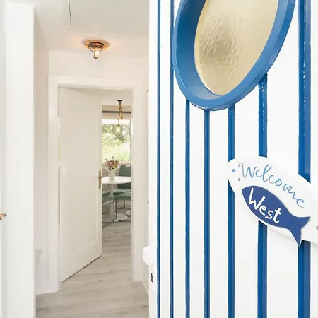 Elly's Luetten Leuchtturm West * Kellenhusen