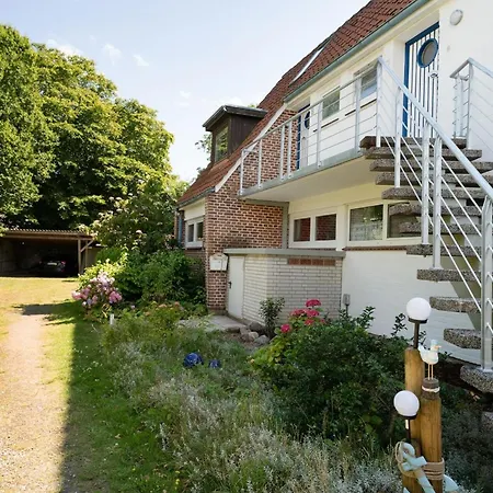 Daire Elly's Luetten Leuchtturm West *