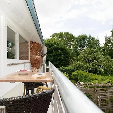 Apartment Elly's Luetten Leuchtturm West Kellenhusen